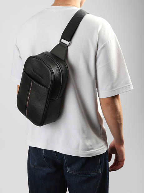 Sac Bandoulière Tommy hilfiger Noir th central AM14170 vue secondaire 1