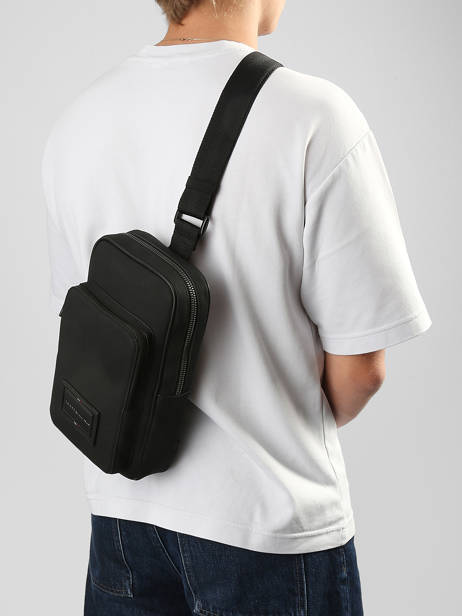 Sac Bandoulière Tommy hilfiger Noir th foundation AM14466 vue secondaire 1